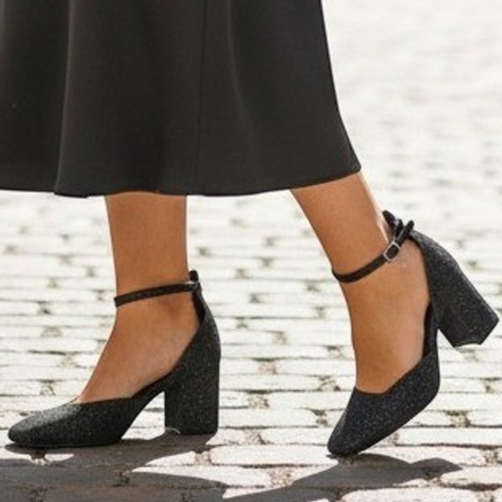 BCBGeneration Rola Glitter Block Heel Ankle Strap Pump Black 7.5 M NEW